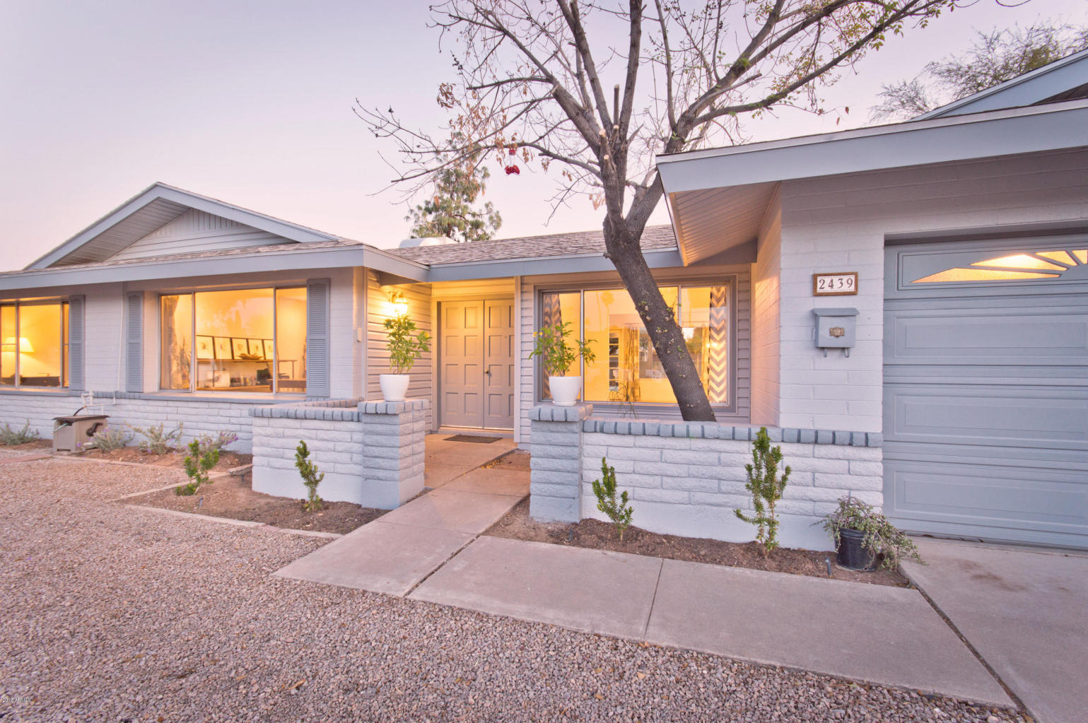 2439 E Geneva DR, Tempe, AZ 85282